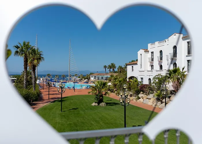 Phi Hotel Sighientu